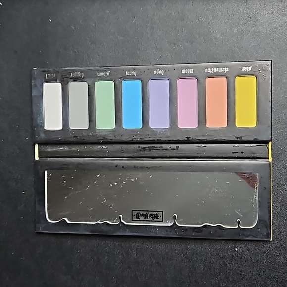 Kat von d pastel goth eyeshadow palette - Picture 3 of 3